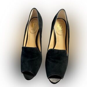 VC Signature by Vince Camino Suede Black Peep-Toe Heels